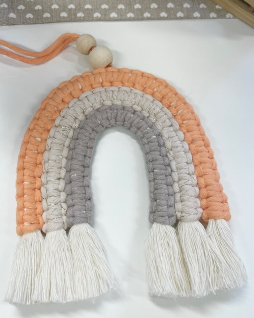 Makramee Regenbogen klein lachs