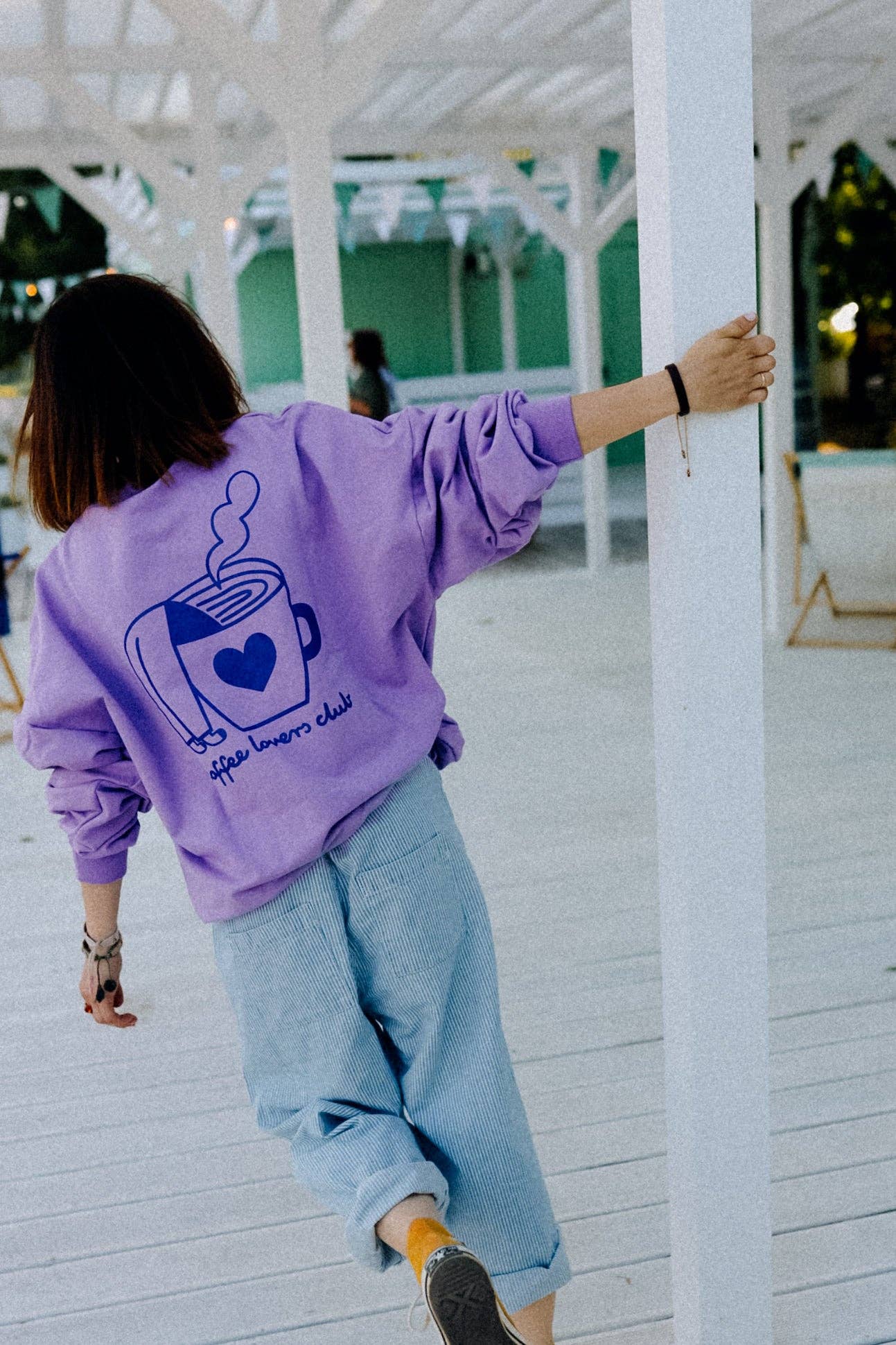 Sweatshirt „BIG COFFEE LOVER“ in Lila – Stilvoller Komfort mit Statement
