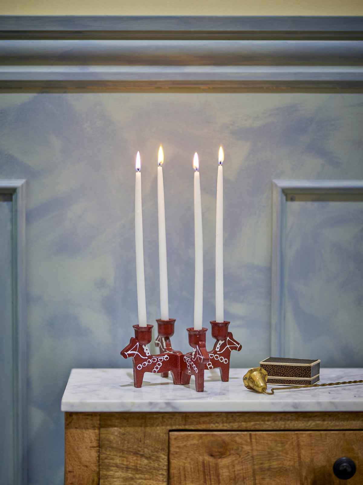 Dala-Pferdchen Adventskerzenhalter – skandinavische Adventsstimmung