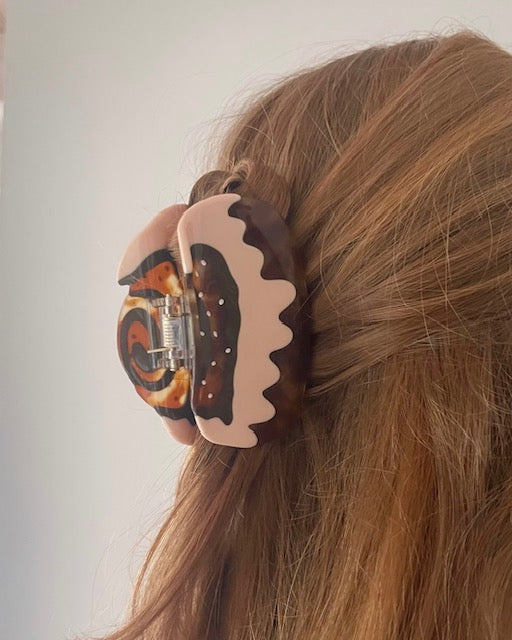 Haarklammer Haarkralle Zimtschnecke - Süßes Statement für dein Haar“