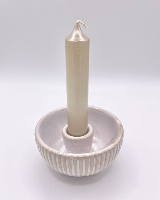 Kerzenhalter „Det Gamle Apotek“ – Skandinavisches Design aus Keramik (Ø 9 cm, Höhe 5 cm)